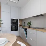 Kosciuszki 39 In Cracow With Gym By Renters Prestige كراكوفيا