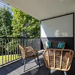 شقة Kosciuszki 39 In Cracow With Gym By Renters Prestige *