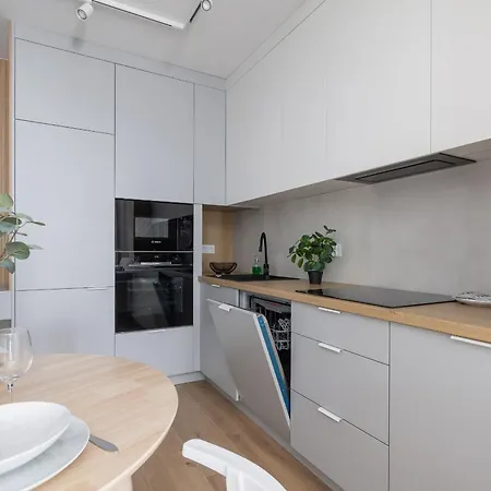 Kosciuszki 39 In Cracow With Gym By Renters Prestige Krakow